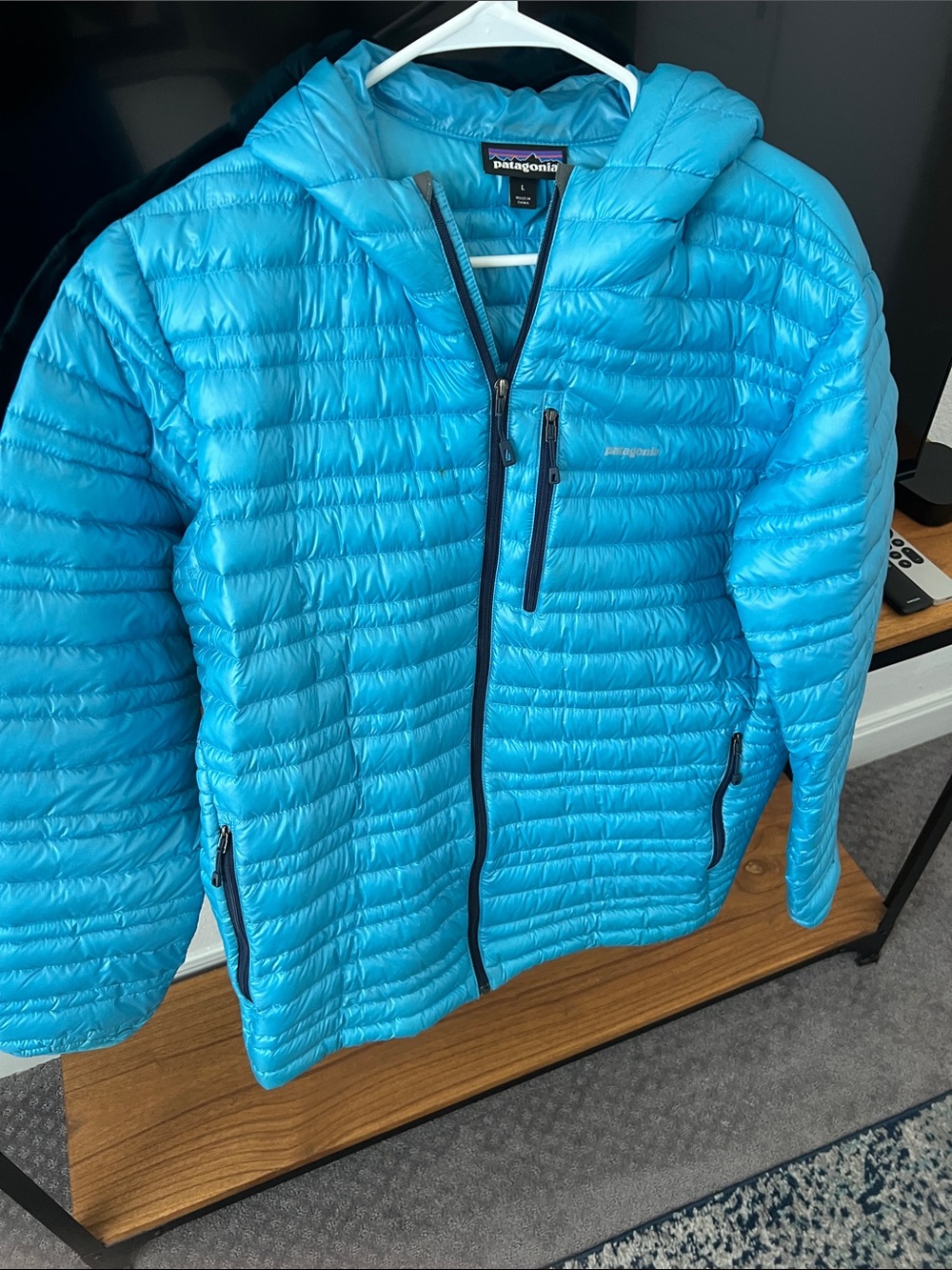 Patagonia Teal Blue Lightweight Puffer Jacket - Picture 4 of 4